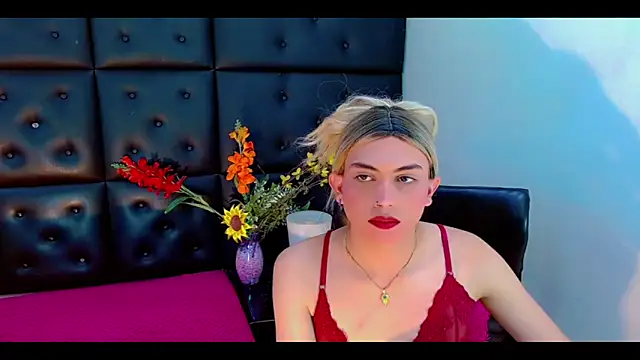 Snapshot of Daniela_Pink_ chatting on February 10, 2026, 7:29 pm Daniela Pink online show from February 10, 2026, 7:29 pm