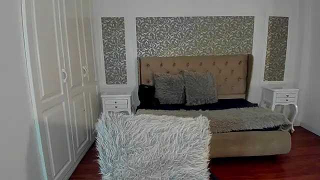 Snapshot of KimWessel_ chatting on February 5, 2025, 8:04 pm KimWessel online show from February 5, 2025, 8:04 pm