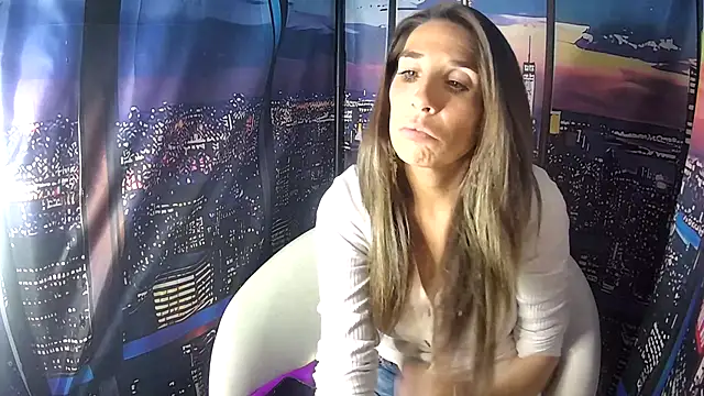 Snapshot of SarahStarr2020 chatting on November 10, 2025, 6:18 pm SarahStarr2020 online show from November 10, 2025, 6:18 pm