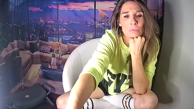 Snapshot of SarahStarr2020 chatting on November 27, 2025, 2:30 pm SarahStarr2020 online show from November 27, 2025, 2:30 pm