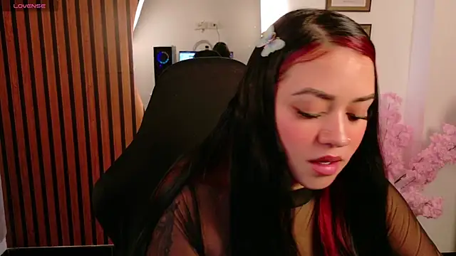 Snapshot of Melany_07 chatting on February 25, 2026, 12:31 am Melany 07 online show from February 25, 2026, 12:31 am