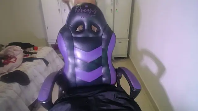 barbara anal squirt  online show from October 18, 2025, 11:05 pm