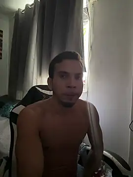 Snapshot of privpunhetinha01 chatting on February 13, 2026, 6:15 pm privpunhetinha01 online show from February 13, 2026, 6:15 pm