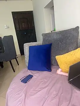 CarlaBeckky online show from October 22, 2025, 5:41 am