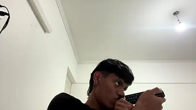 bbchocolate27 online show from May 25, 2026, 10:27 pm