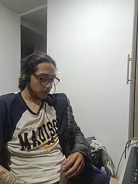 Snapshot of dirtytw0230 chatting on March 11, 2026, 9:04 am dirtytw0230 online show from March 11, 2026, 9:04 am