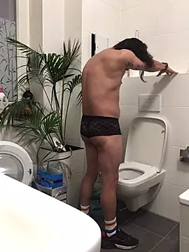 Kiss me2507 online show from December 31, 2024, 1:36 am