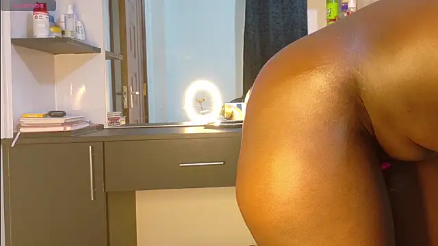 Snapshot of online_bestie chatting on September 14, 2025, 10:58 am online bestie online show from September 14, 2025, 10:58 am