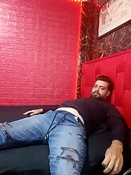 Snapshot of camiysebas21 chatting on December 7, 2024, 1:36 am camiysebas21 online show from December 7, 2024, 1:36 am