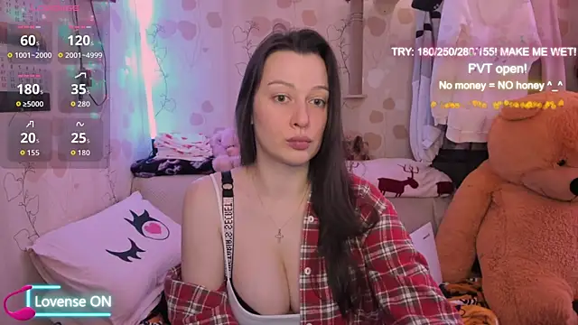 Snapshot of Lilly_Black88888 chatting on April 4, 2026, 7:28 am Lilly Black88888 online show from April 4, 2026, 7:28 am