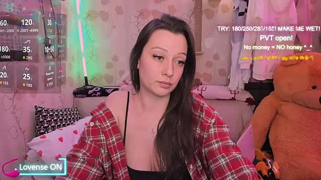 Snapshot of Lilly_Black88888 chatting on April 13, 2026, 6:57 pm Lilly Black88888 online show from April 13, 2026, 6:57 pm