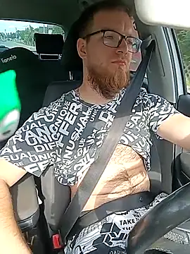 Snapshot of Sweet_bear69 chatting on September 11, 2025, 1:11 pm Sweet bear69 online show from September 11, 2025, 1:11 pm