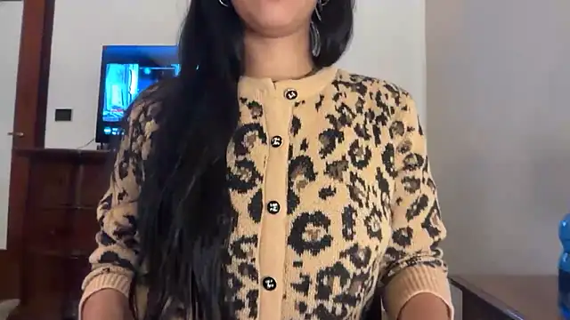 Snapshot of Dulce_latingirl chatting on December 17, 2025, 9:10 pm Dulce latingirl online show from December 17, 2025, 9:10 pm