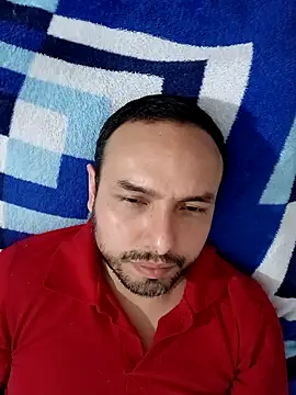 Snapshot of ElSunEagle chatting on January 2, 2025, 5:03 am ElSunEagle online show from January 2, 2025, 5:03 am