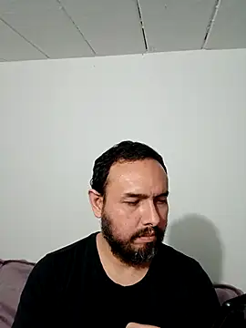 Snapshot of ElSunEagle chatting on November 2, 2025, 4:37 am ElSunEagle online show from November 2, 2025, 4:37 am