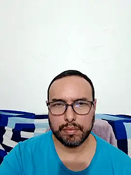 Snapshot of ElSunEagle chatting on January 7, 2026, 12:24 am ElSunEagle online show from January 7, 2026, 12:24 am