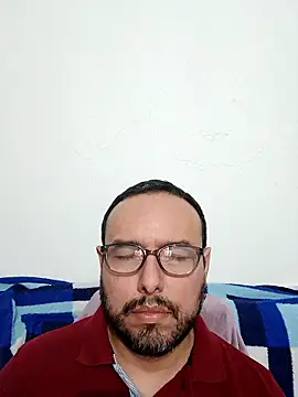 Snapshot of ElSunEagle chatting on January 8, 2026, 1:08 am ElSunEagle online show from January 8, 2026, 1:08 am