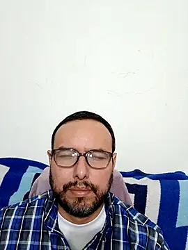 Snapshot of ElSunEagle chatting on January 11, 2026, 9:20 pm ElSunEagle online show from January 11, 2026, 9:20 pm