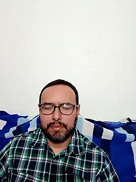 Snapshot of ElSunEagle chatting on January 16, 2026, 1:42 am ElSunEagle online show from January 16, 2026, 1:42 am