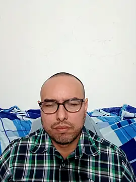 Snapshot of ElSunEagle chatting on February 6, 2026, 2:16 am ElSunEagle online show from February 6, 2026, 2:16 am