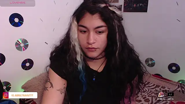 abril666 online show from October 15, 2025, 3:45 pm