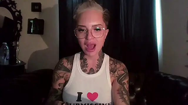 Snapshot of Rubyrichhxo chatting on September 14, 2025, 10:25 am Rubyrichhxo online show from September 14, 2025, 10:25 am