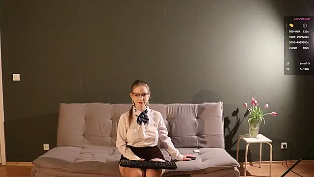 Snapshot of steffania- chatting on March 13, 2026, 11:00 pm steffania- online show from March 13, 2026, 11:00 pm