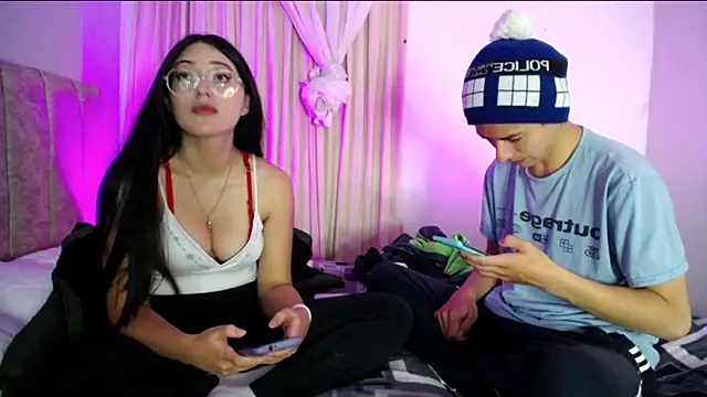 Snapshot of Pinkandyellowpokemon chatting on March 17, 2026, 3:11 am Pinkandyellowpokemon online show from March 17, 2026, 3:11 am