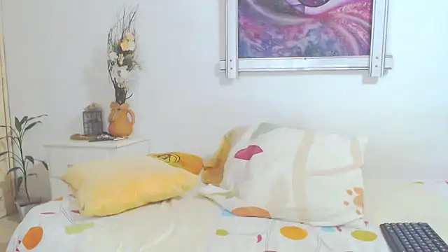 Snapshot of SoniaGresson chatting on September 17, 2025, 11:39 pm SoniaGresson online show from September 17, 2025, 11:39 pm
