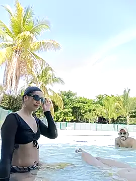 Snapshot of _joanne_and_oliver_ chatting on February 22, 2026, 7:34 pm joanne and oliver online show from February 22, 2026, 7:34 pm