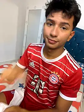 Leonarrrd 01 online show from September 26, 2025, 12:36 am