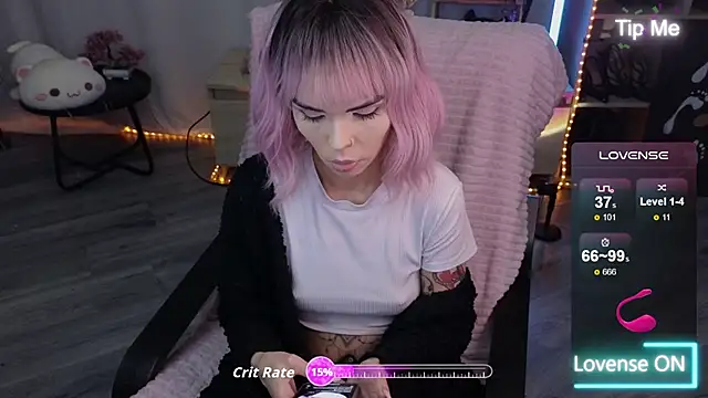 Kerry Kirk online show from November 7, 2025, 4:40 pm