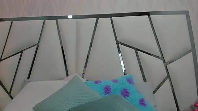 Snapshot of _aurora18_ chatting on February 26, 2026, 3:05 am aurora18 online show from February 26, 2026, 3:05 am