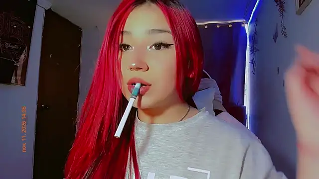 madisonx17 online show from November 11, 2025, 7:36 pm