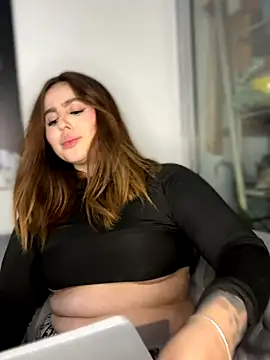 ValerieHilton online show from October 19, 2025, 12:44 am