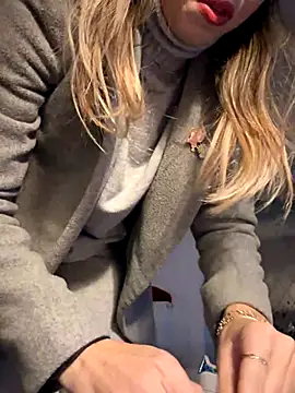 SonyaD  online show from December 4, 2024, 6:22 am