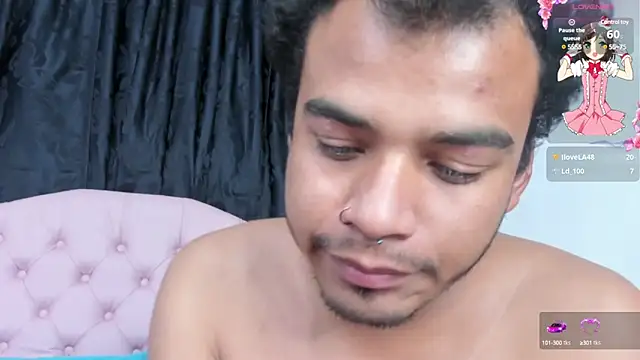 Snapshot of Applehot_LRR chatting on December 12, 2024, 8:14 am Applehot LRR online show from December 12, 2024, 8:14 am