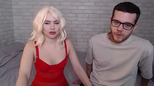 Snapshot of Fuckyoursecretary69 chatting on March 1, 2025, 10:45 am Fuckyoursecretary69 online show from March 1, 2025, 10:45 am