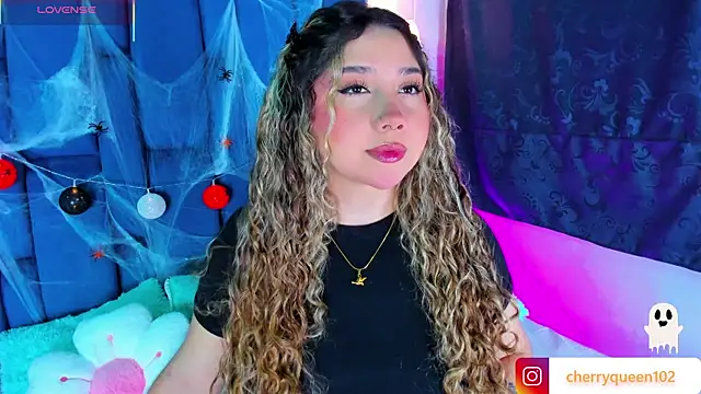 Snapshot of Cherryyquen chatting on October 17, 2025, 7:49 pm Cherryyquen online show from October 17, 2025, 7:49 pm