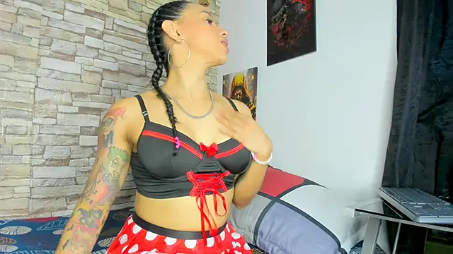 kaiagerbes3 online show from October 24, 2025, 10:39 pm