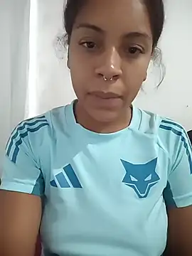 Julia Pretinha online show from February 2, 2026, 12:15 pm