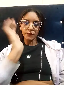 Snapshot of ZoeSmitth chatting on April 8, 2026, 4:51 pm ZoeSmitth online show from April 8, 2026, 4:51 pm