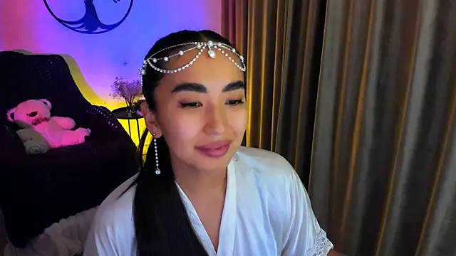 Snapshot of worldofkim chatting on November 23, 2025, 8:19 pm worldofkim online show from November 23, 2025, 8:19 pm