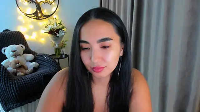 Snapshot of worldofkim chatting on February 21, 2026, 9:16 pm worldofkim online show from February 21, 2026, 9:16 pm