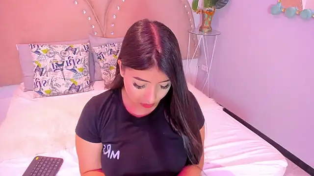 Snapshot of Miia_Thompsonn chatting on January 7, 2026, 3:31 am Miia Thompsonn online show from January 7, 2026, 3:31 am