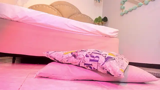 Snapshot of Miia_Thompsonn chatting on February 24, 2026, 7:17 am Miia Thompsonn online show from February 24, 2026, 7:17 am