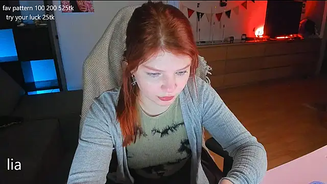 Snapshot of lil_lia chatting on February 8, 2025, 9:46 pm lil lia online show from February 8, 2025, 9:46 pm