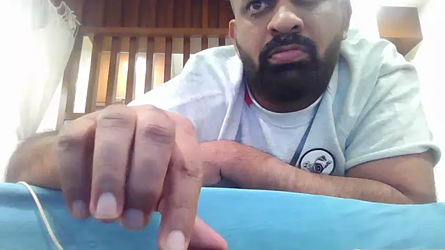 Snapshot of deltaforce1987 chatting on December 17, 2025, 1:22 am deltaforce1987 online show from December 17, 2025, 1:22 am