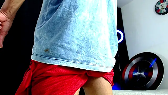 Antonywebb94 online show from November 30, 2025, 6:56 pm