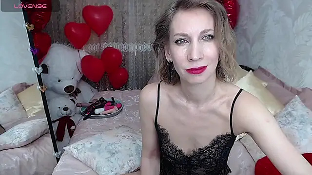 AdrianaSea online show from February 19, 2026, 10:44 am